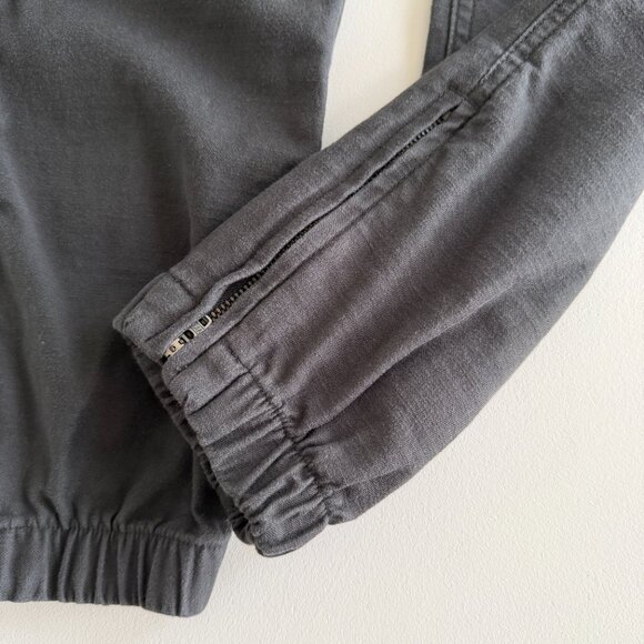 REI - Outdoors Hiking Pants with Zip Pockets and Ankles in Dark Charcoal Gray - Picture 5 of 8